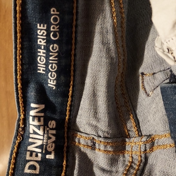 Denizen from Levi's - Picture 4 of 5